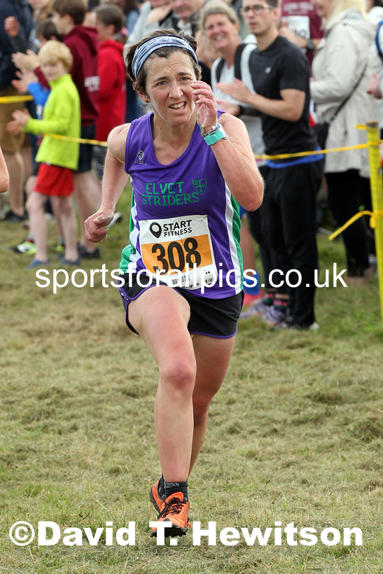 Senior womens 2021 North Eastern Harrier League, Druridge Bay. Photo: David T. Hewitson/Sports for All Pics